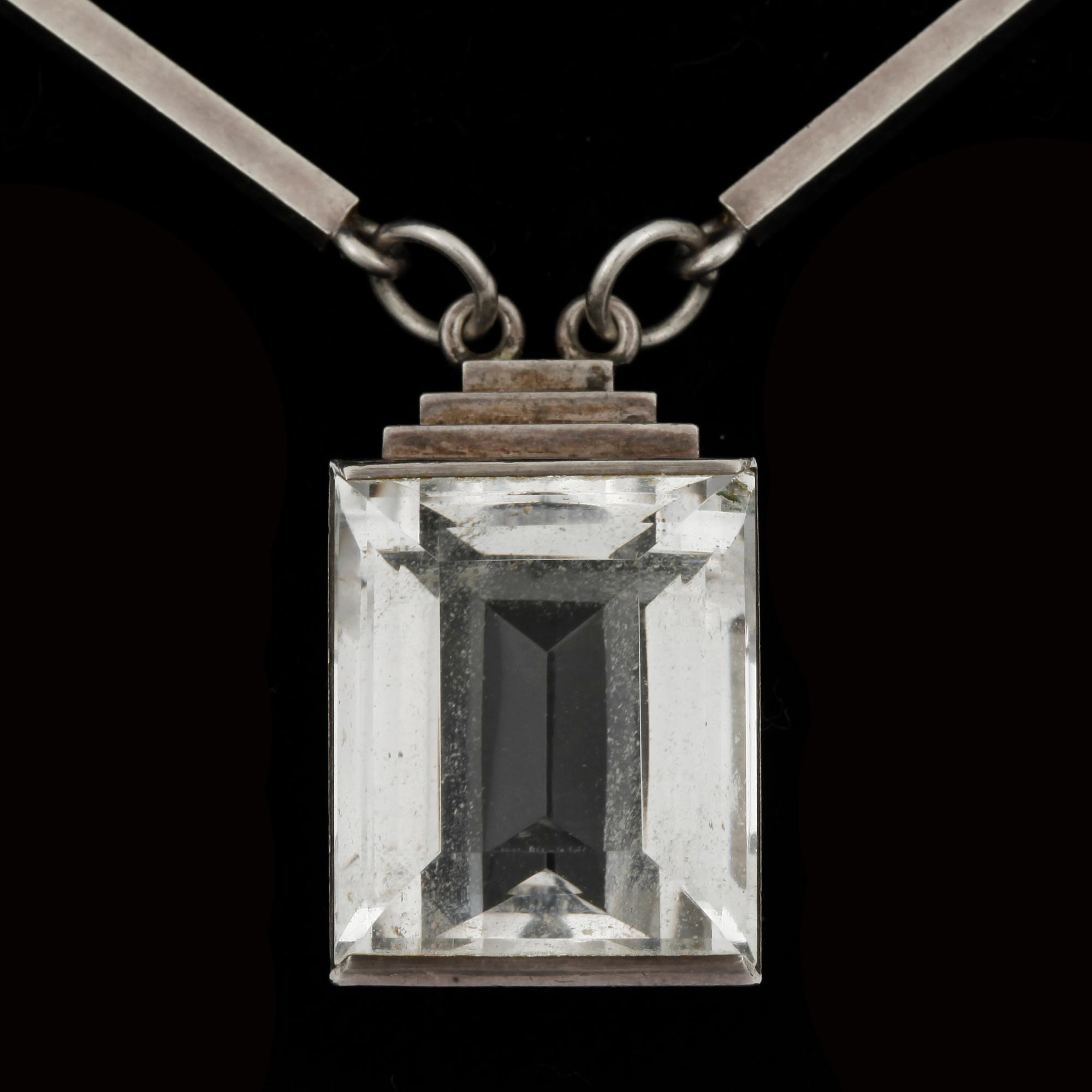 COLLIER med HÄNGE, silver och bergskristall, Wiwen Nilsson, Lund, 1946.