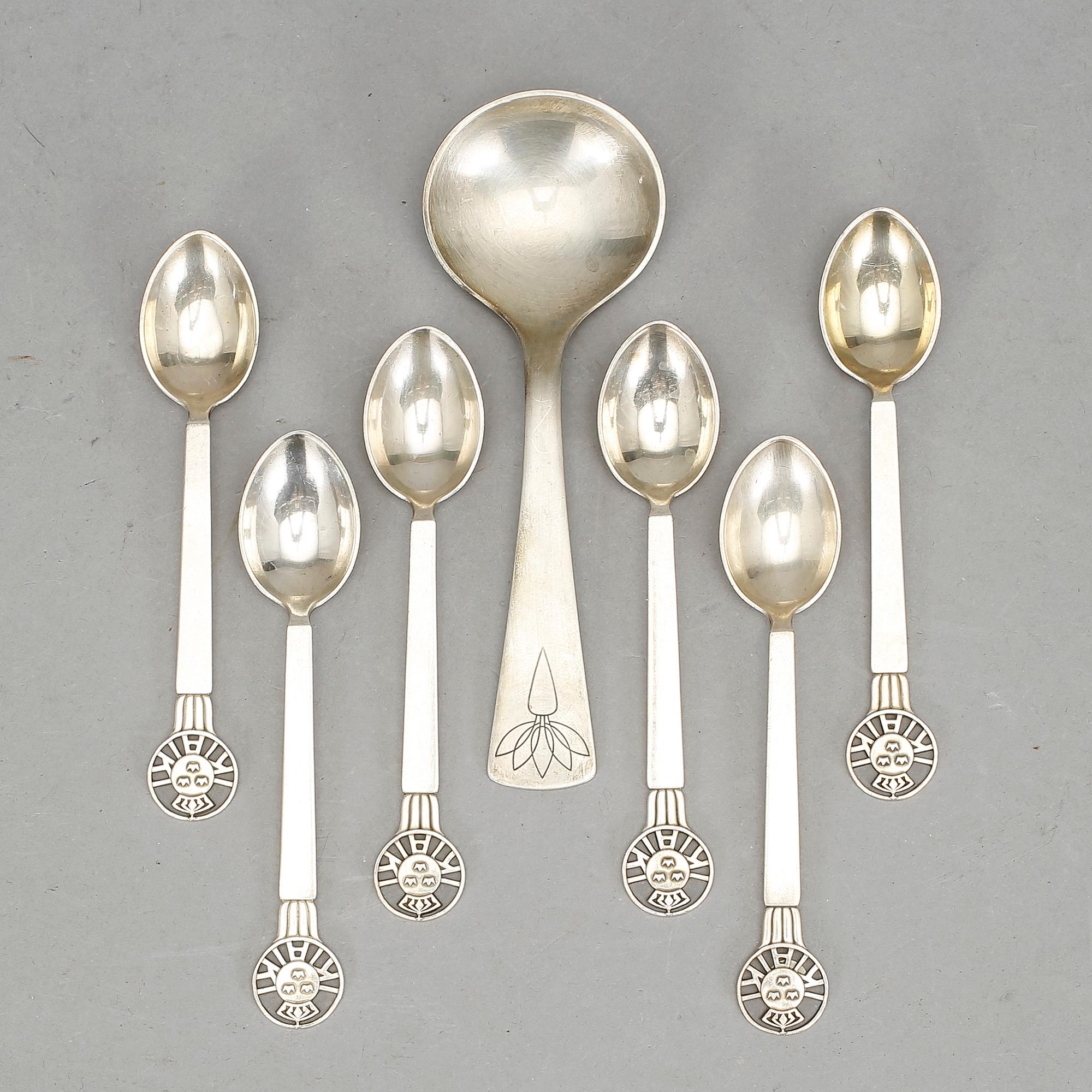 SKEDAR, 6+1 st, silver, Georg Jensen, kring 1900-talets mitt. Bla Henning Koppel. Vikt ca 139 gram.