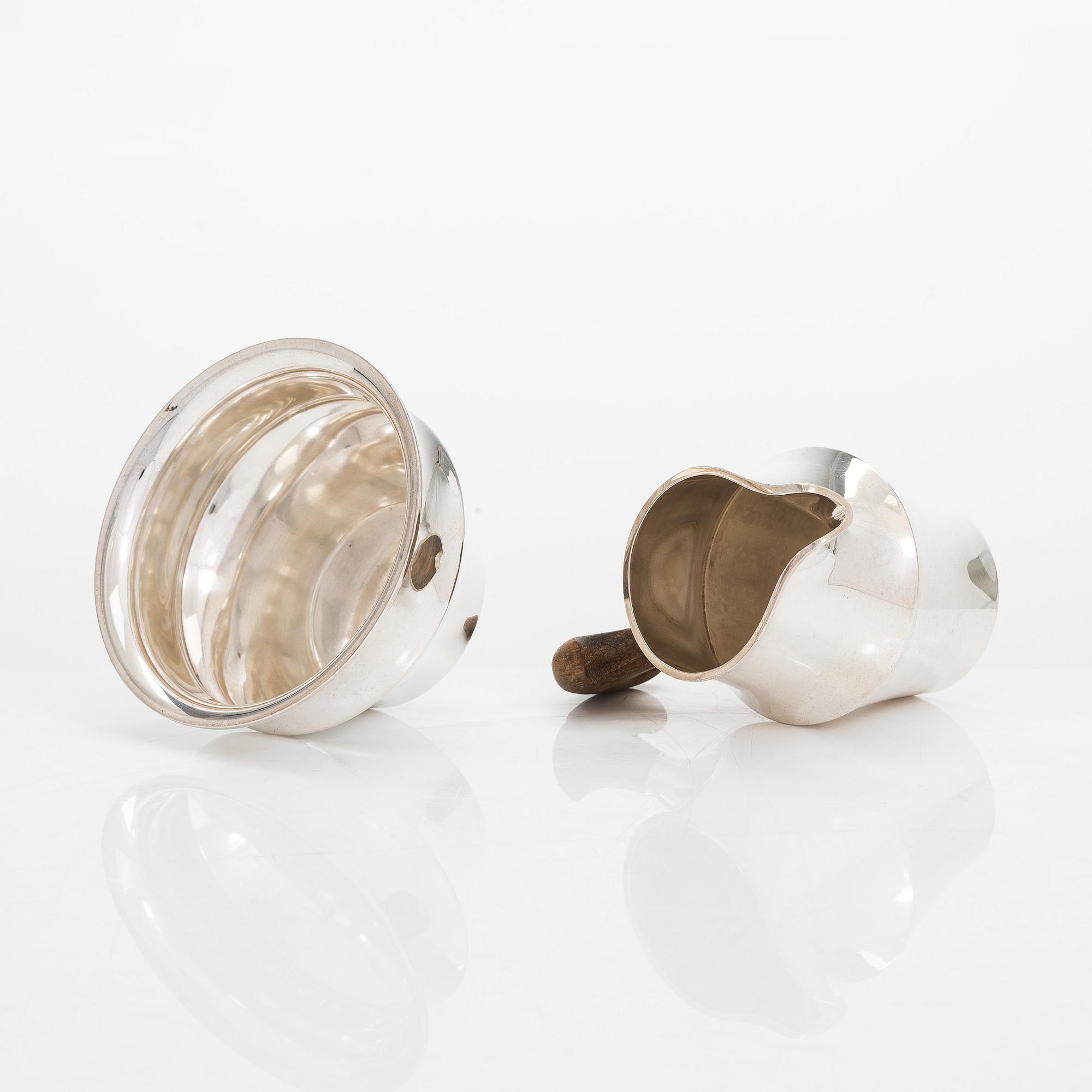Tapio Wirkkala, a silver cream jug and sugar bowl, 'TW 176', Kultakeskus, Hämeenlinna 1961.