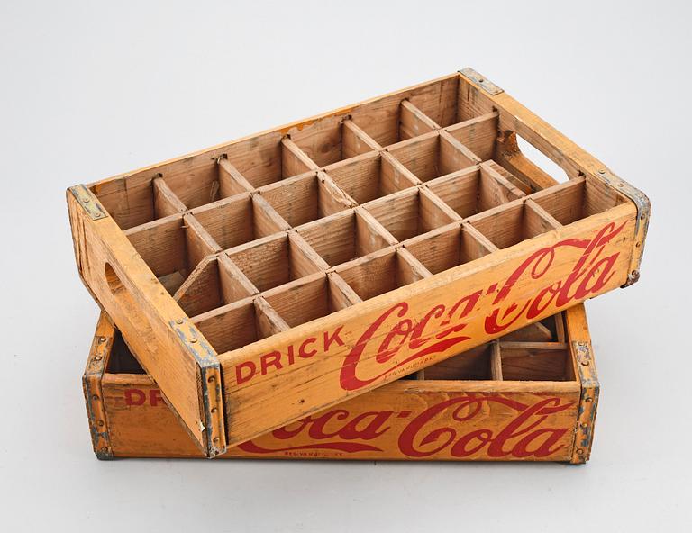 DRICKABACKAR, 2st, Coca-Cola, omkring 1900-talets mitt.