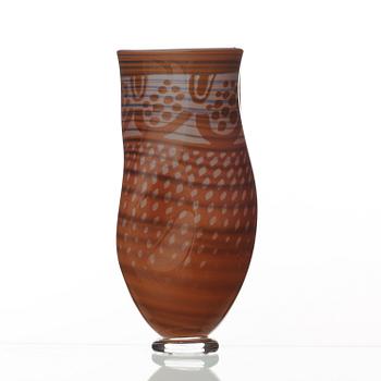 Gunnar Cyrén, a 'Graal' glass vase, Orrefors 1989.