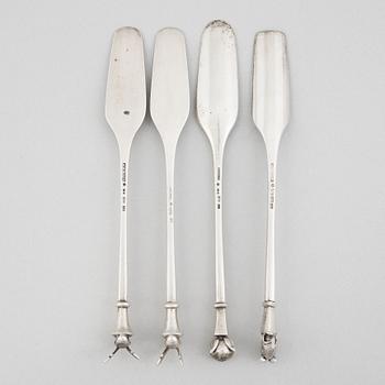 Set med fyra spadar i silver, design Barbro Littmarck, W.A. Bolin, Stockholm 1966-1995.