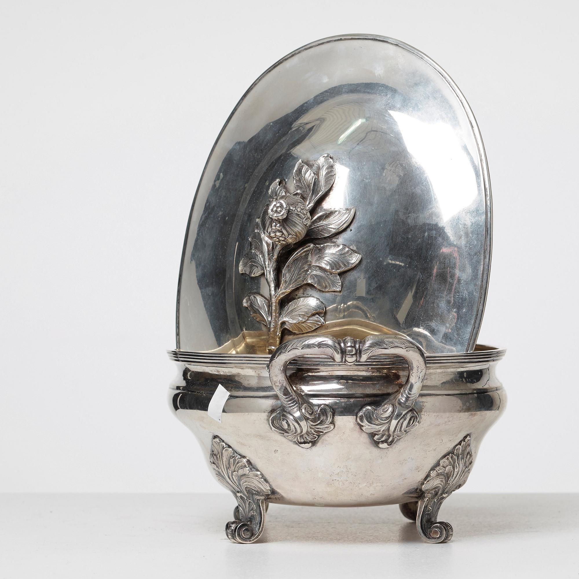 TERRIN, silver, rokokostil, CF Carlman, Stockholm 1912. Vikt ca 1960 gram.