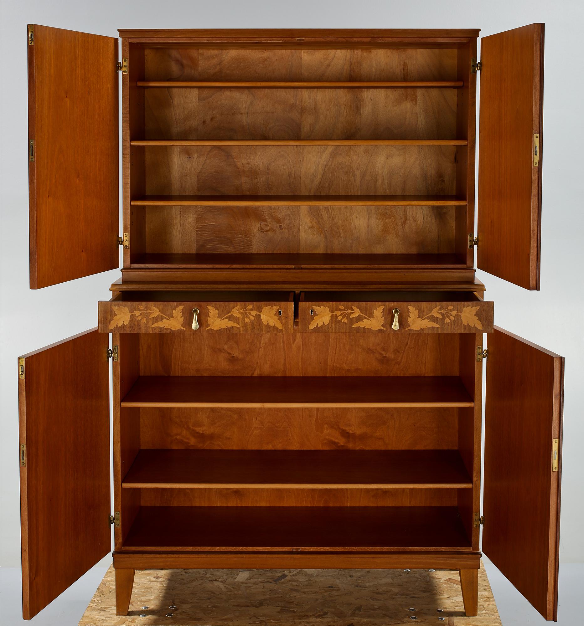 SKÅP, "Pyramid", Carl Malmsten, formgivet 1944.