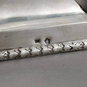 BRICKA, silver, Österrike-Ungern, troligen 1872-1922. Vikt ca 370 gram.