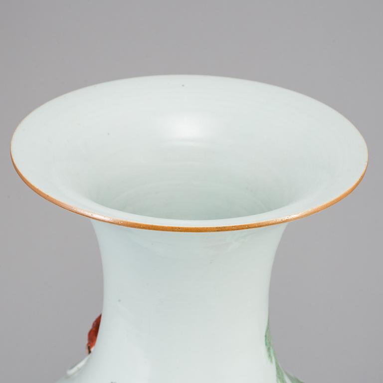 A large Chinese famille rose floor vase, 20th century.