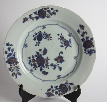 TALLRIKAR, ett par, porslin, Kina, 1700-tal.