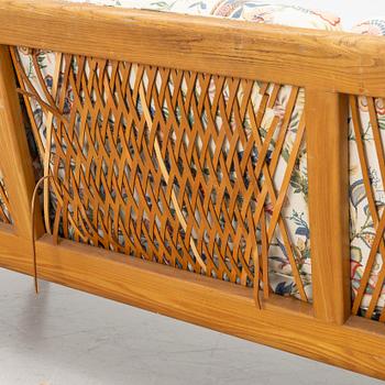 Carl Gustaf Hiort af Ornäs, Sofa, “Studio”, Puunveisto Oy - Träsnideri Ab, mid-20th century.