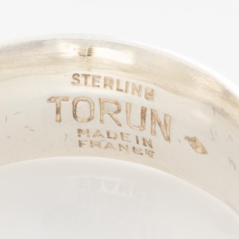 Ring silver med natursten.