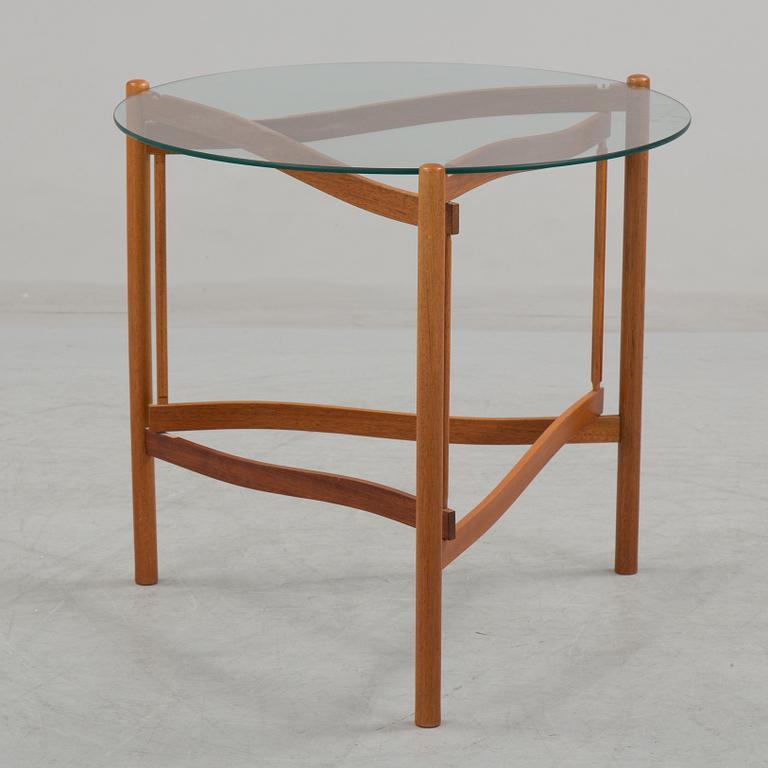 HANS JOHANSSON, a "Tema" coffee table.