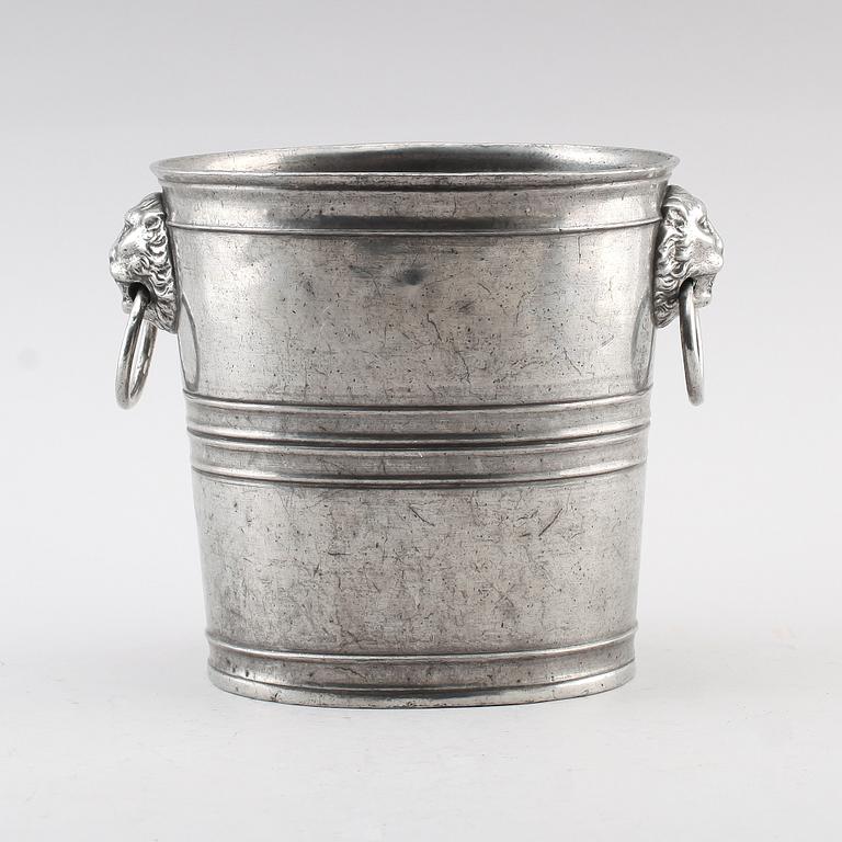 CHAMPAGNEKYLARE, tenn, sannolikt England, 1900-talets första hälft.