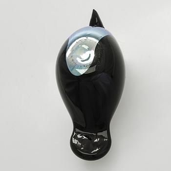 Oiva Toikka, a glass bird, 'Crow', signed Oiva Toikka Nuutajärvi Notsjö.