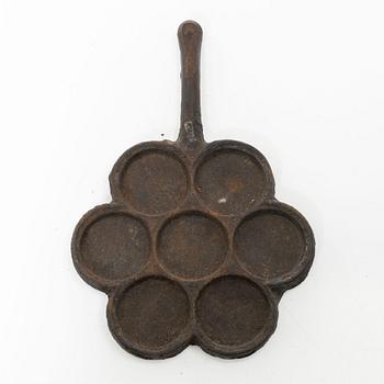 Plättjärn, två stycken, Sverige, 1700- / 1800-tal.