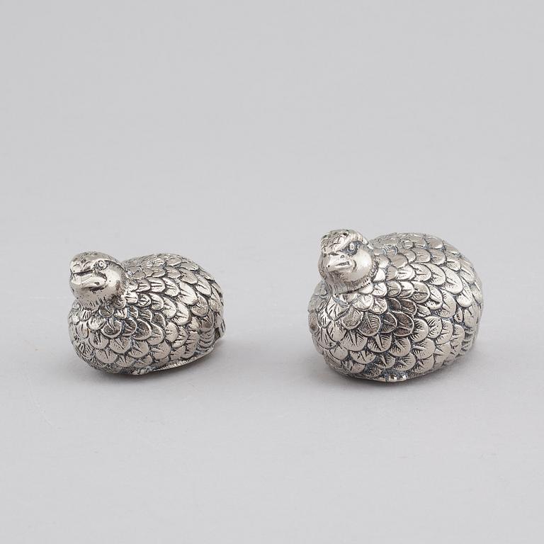 GUCCI, salt och pepparkar, metall, 1900-talets andra hälft.