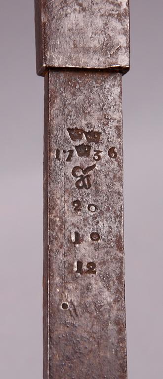 ALNSMÅTT, samt BATONG, 1736 resp 1800/1900-tal.