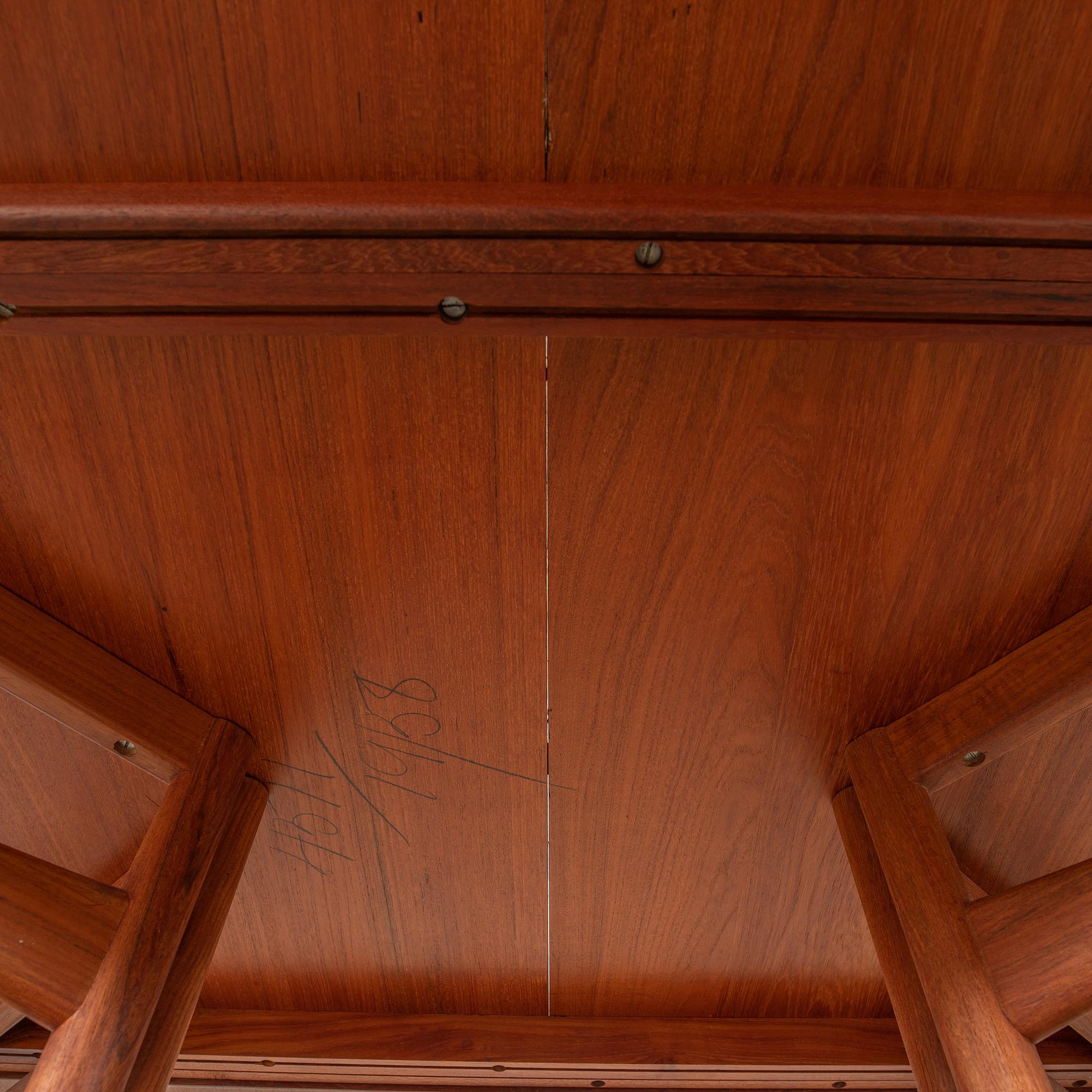 Peter Hvidt & Orla Mølgaard Nielsen, Dining table, France & Son, Denmark 1950s-60s.