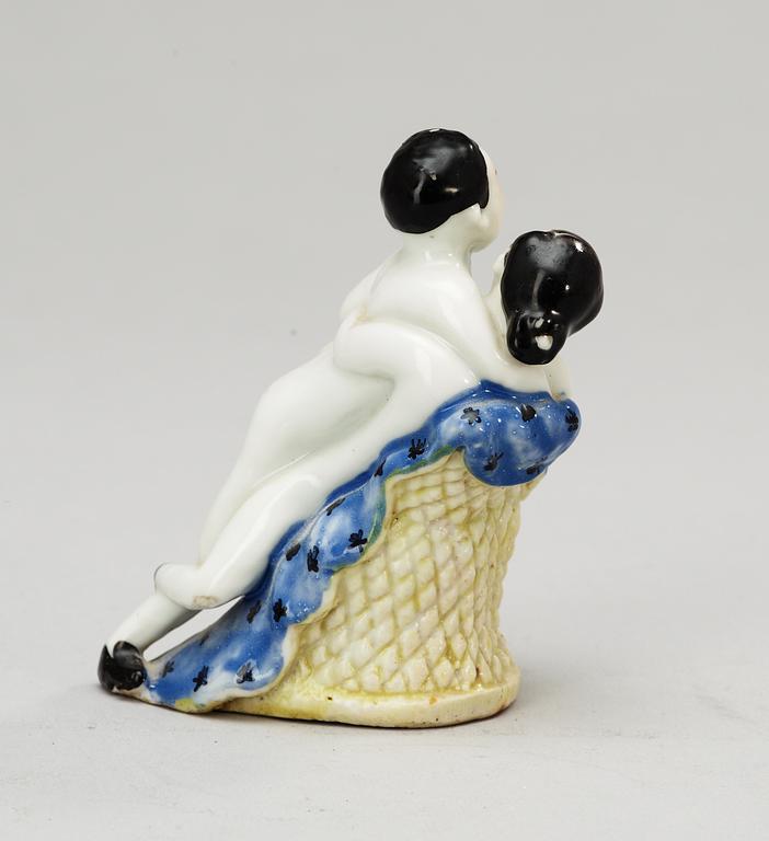 A 20th Century Chinese porcelaine figure.