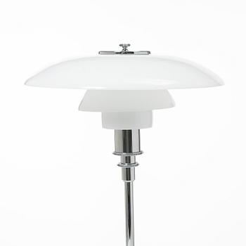 Poul Henningsen, a 'PH 3/2' table lamp, Louis Poulsen, Denmark.