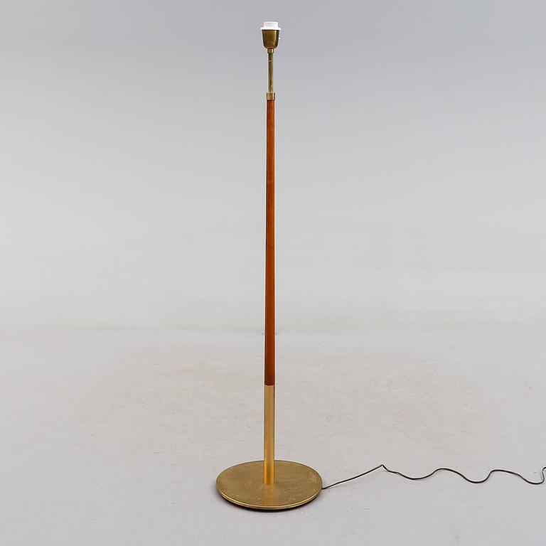 GOLVLAMPA, 1900-talets mitt.