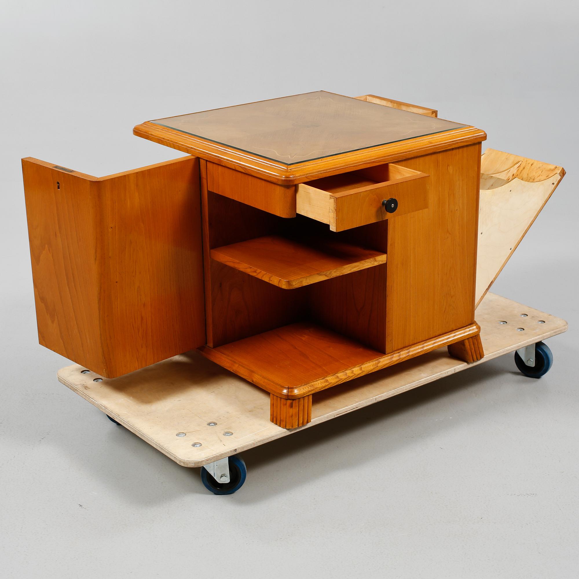 RÖKBORD, 1900-talets andra kvartal.