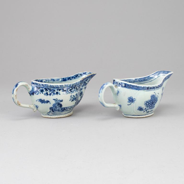 Two blue and white saucers, Qing dynasty, Qianlong (1736-95).