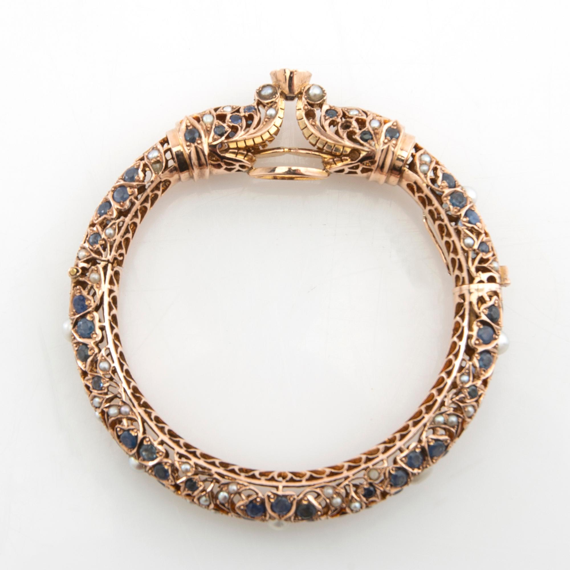Bracelet of 14K rose gold with faceted sapphires and cultured pearls, India 1960s.
