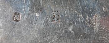 SKÅLFAT samt FAT, silver. Tyskland resp Holland, 1900-talets första hälft.