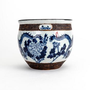 A blue and white basin, China, early 20th Century.