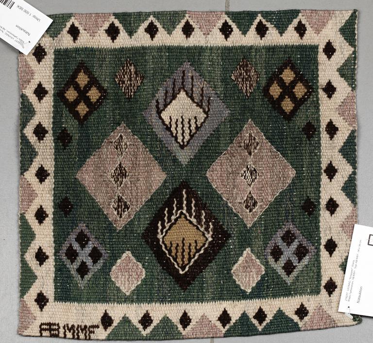 VÄVNAD, "Knoppen", Märta Måås-Fjetterström, AB MMF. Sign AB MMF. 34 x 34 cm.
