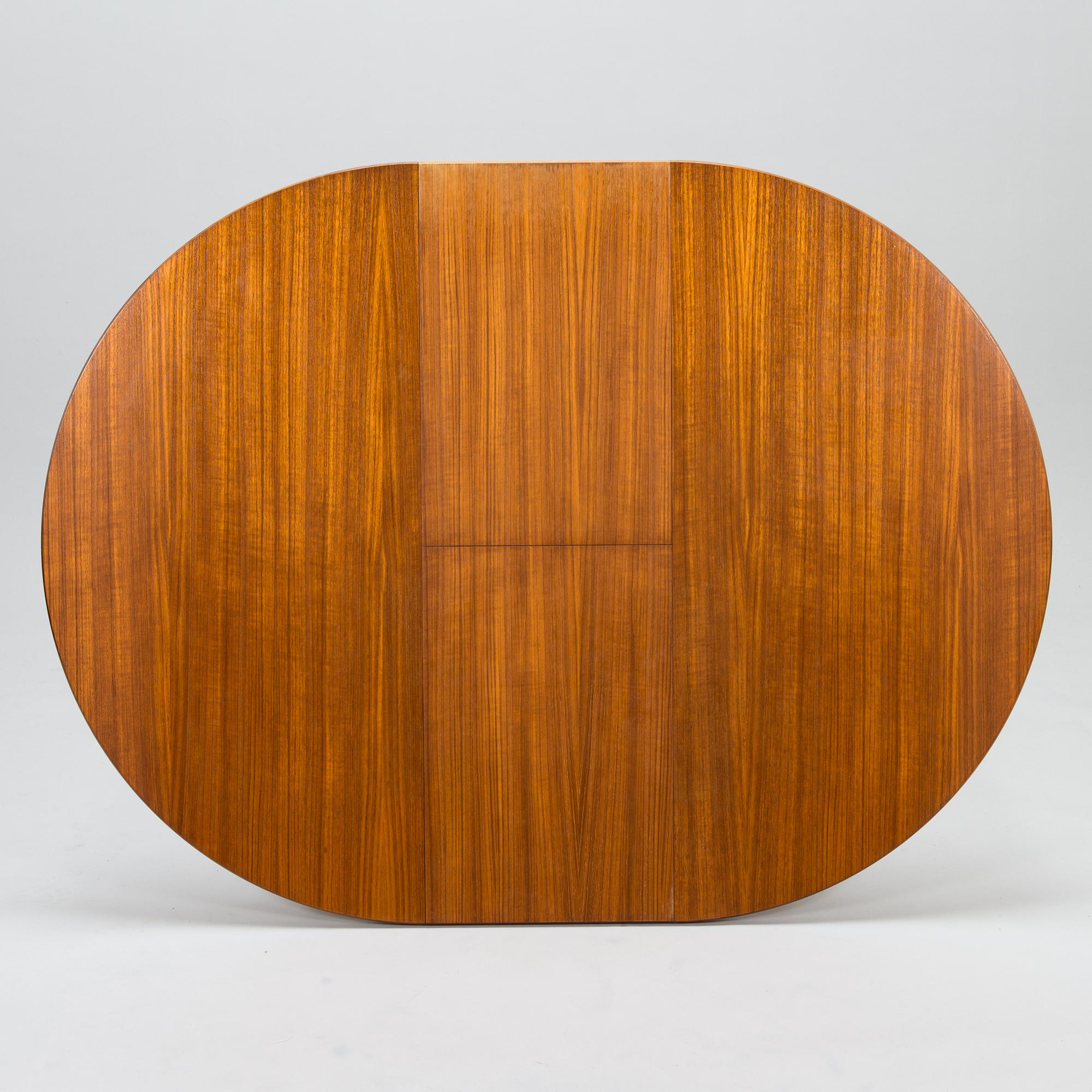 A teak dining table from 1950's/60's.