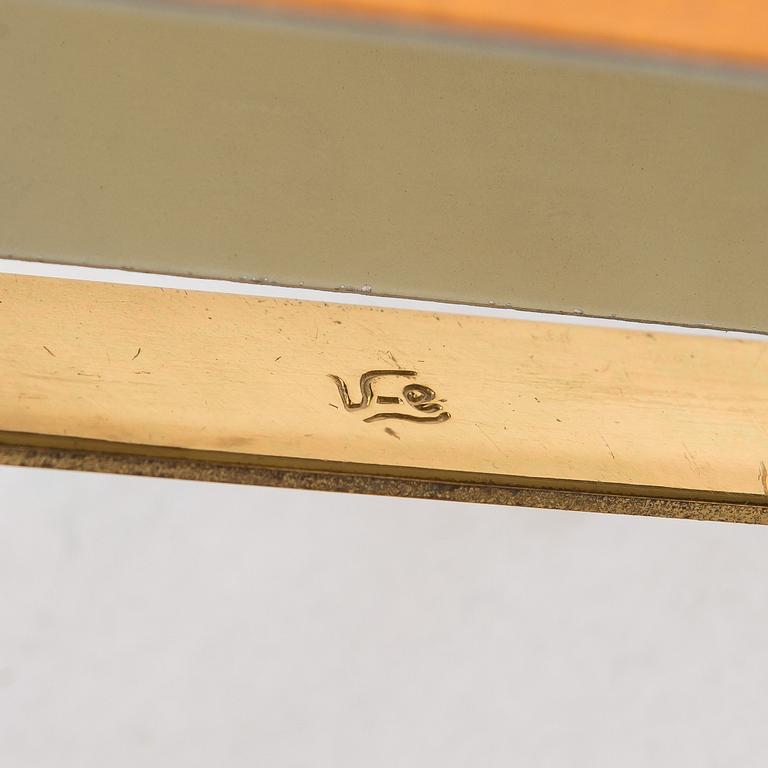 A pair of mid-20th century model 2317 wall lights by Valinte.