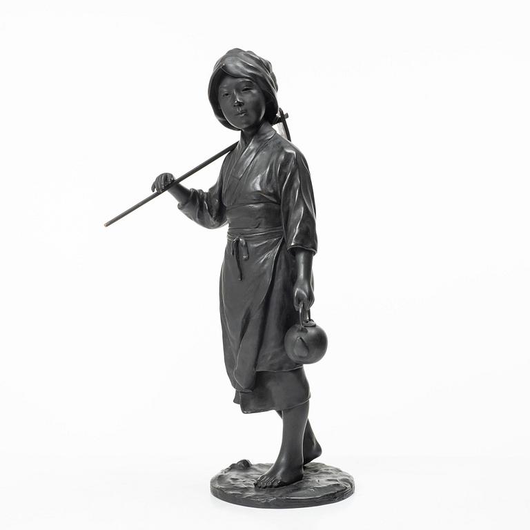 A large Japanese bronze okimono, early 1900s.