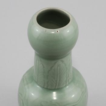 VAS, porslin, Kina, trol Ming  (1368-1644).