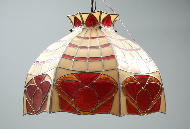 TAKLAMPA, Tiffanystil, 1900-tal. Diam 46.