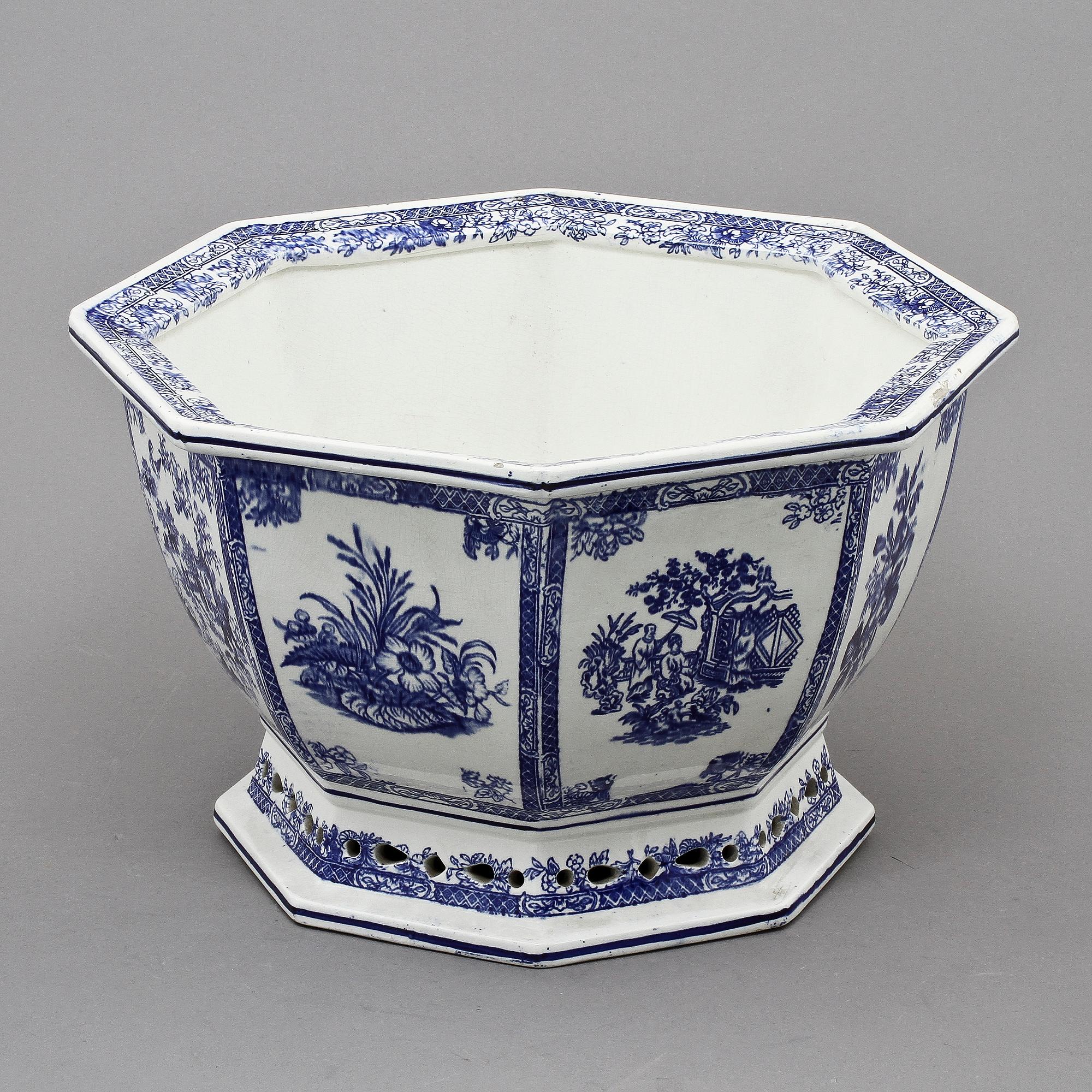 YTTERFODER,2 st, flintgods, Gustavsberg, sekelskiftet 1900.
