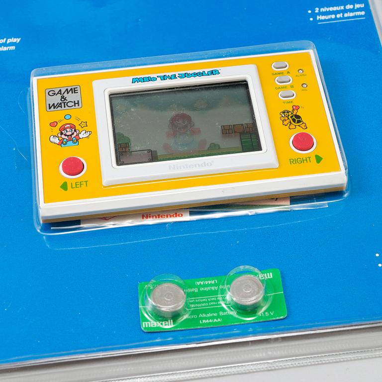A Nintendo Game&Watch Mario the Juggler game Japan 1991.