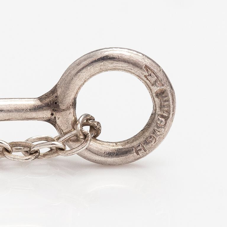 Elis Kauppi, A silver necklace with a smoaky quartz. Kupittaan kulta, Turku.