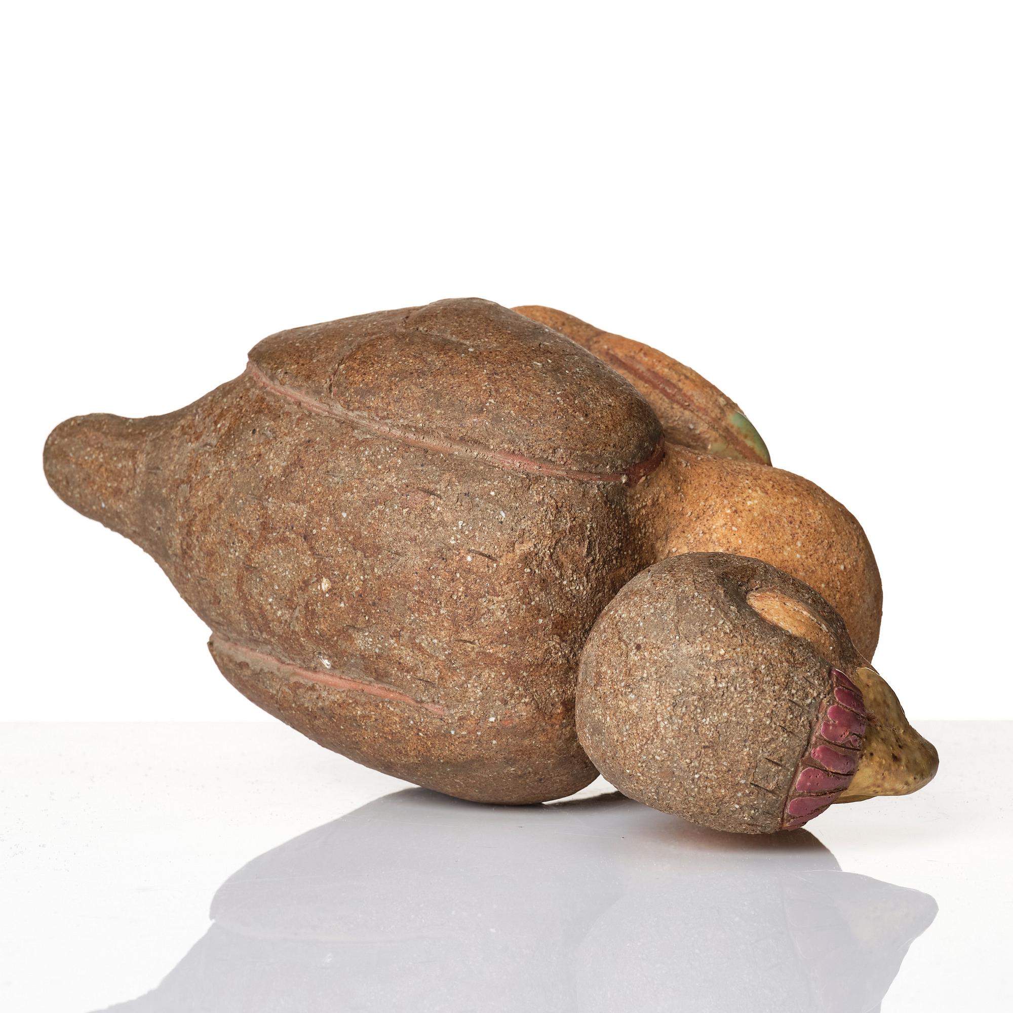 Tyra Lundgren, a stoneware sculpture of a bord, her own workshop, Sweden 1959.