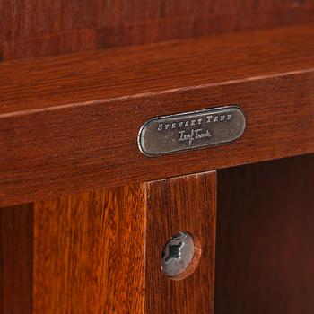 Josef Frank, a library table model 648, Firma Svenskt Tenn, post 1985.