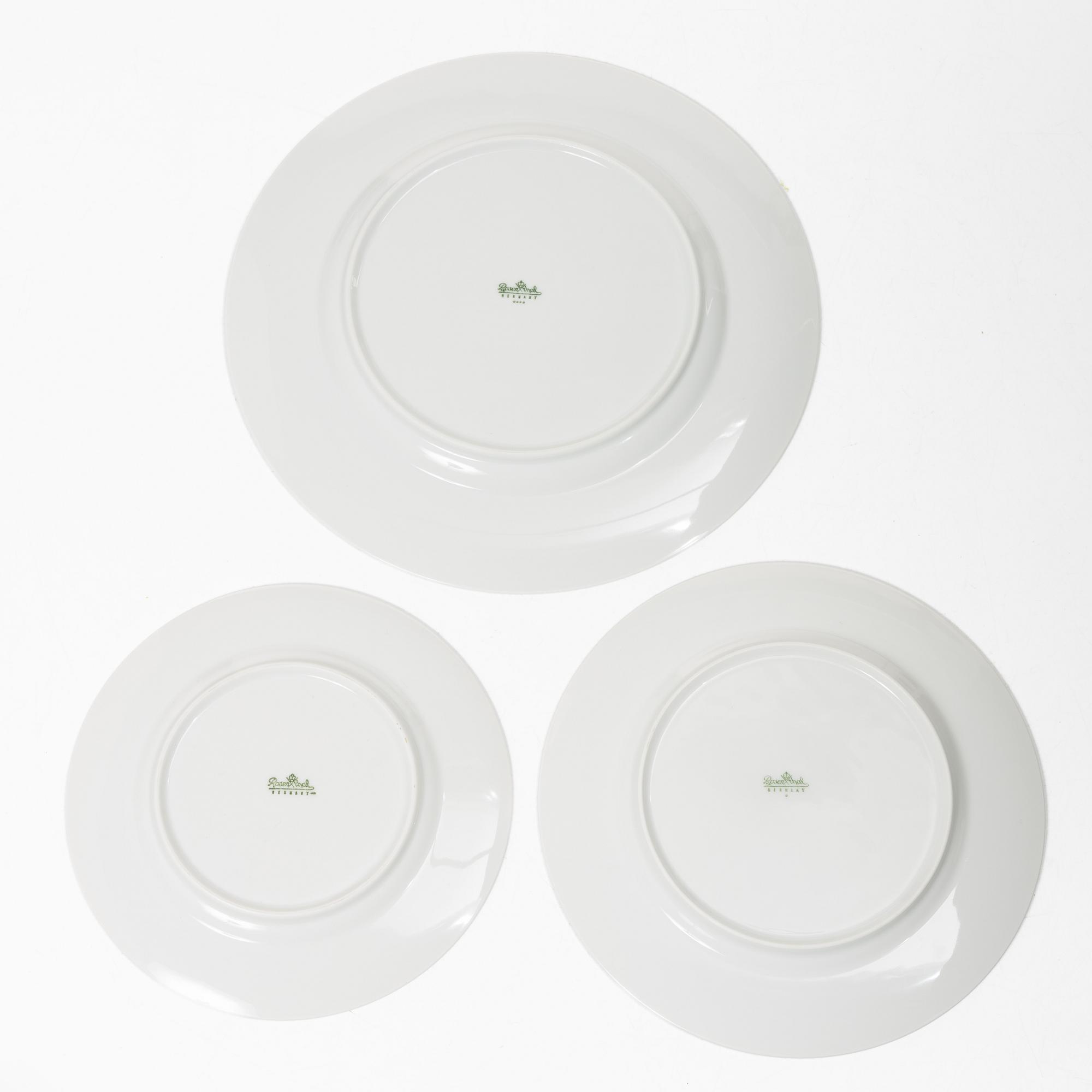 Tapio Wirkkala, A dinner service, 81 pieces, porcelain, “Variation”, Rosenthal Studio-line, designed in 1962.