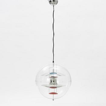 Verner Panton, taklampa, "VP Globe", Verpan, 2018.