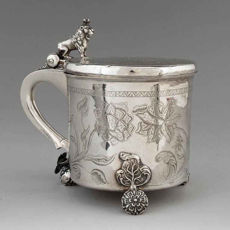 Hans Jorgensen Bull (verksam i Trondhjem 1660-1684), dryckeskanna, silver. Barock.