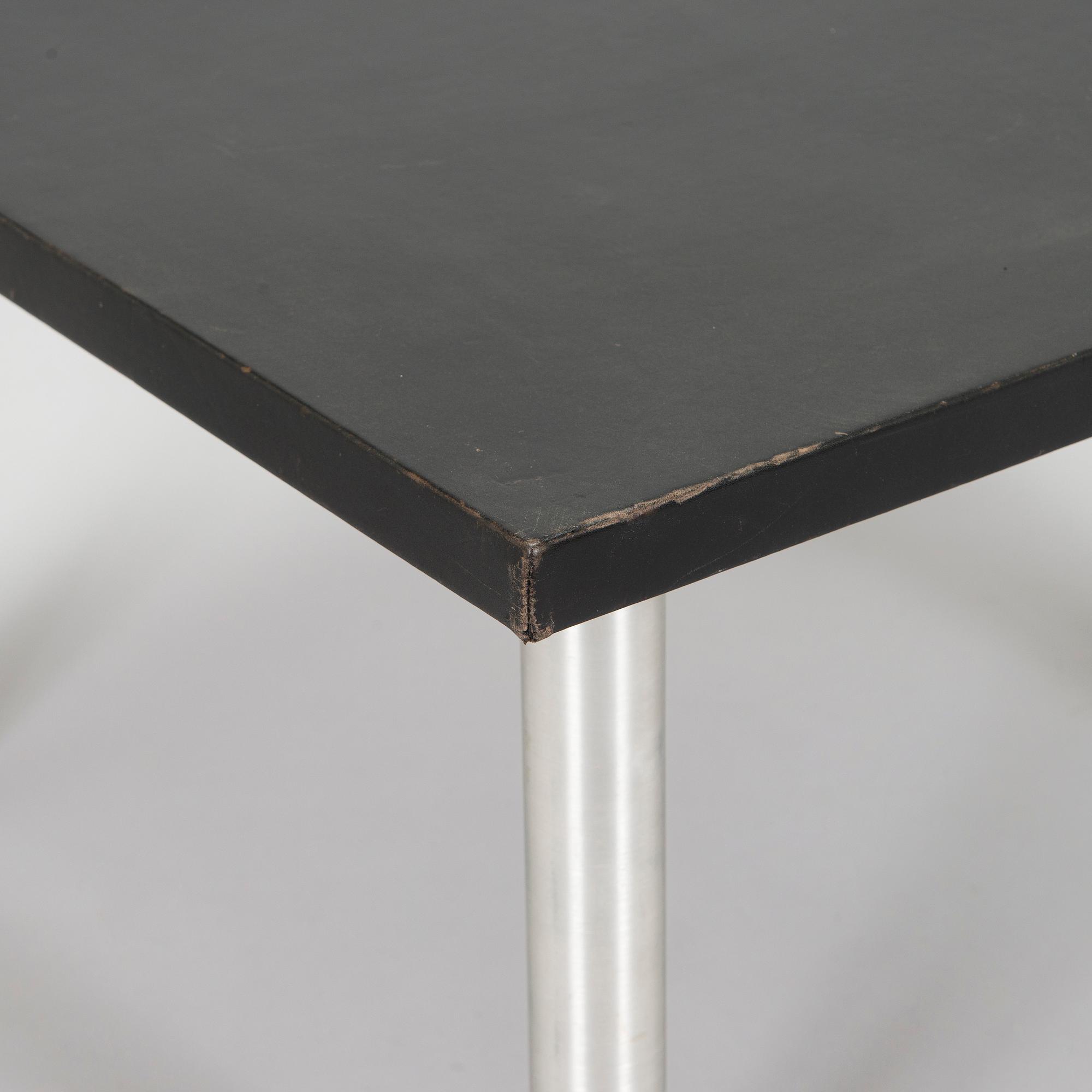 Yrjö Kukkapuro, A 1960s/1970s coffee table for Haimi Oy, Finland.