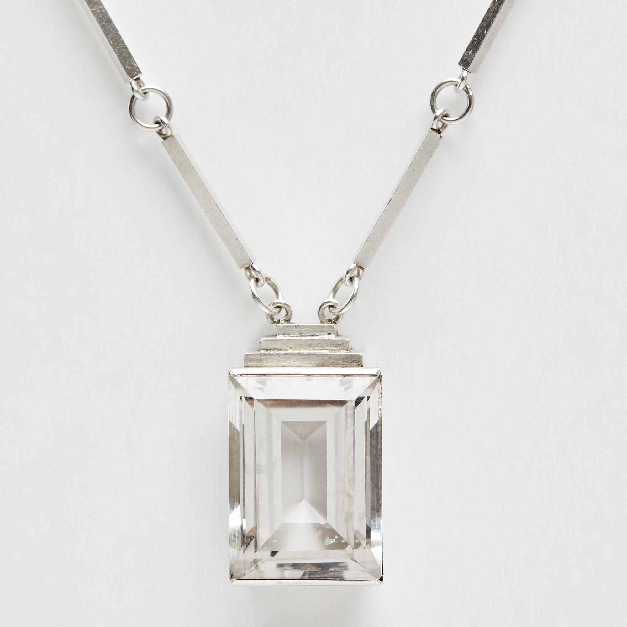 Wiwen Nilsson, hängsmycke med facettslipad bergkristall, Lund 1944, sterling.