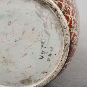 A massive Japanese 20th century imari porcelain vase.