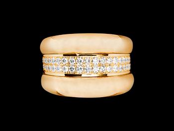 926. A Chopard 'La Strada' gold and diamond ring, tot. app. 0.75 cts.