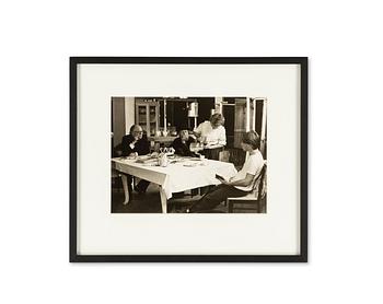 Tom Benson, photograph, 4 pcs, with copyright stamp on verso.