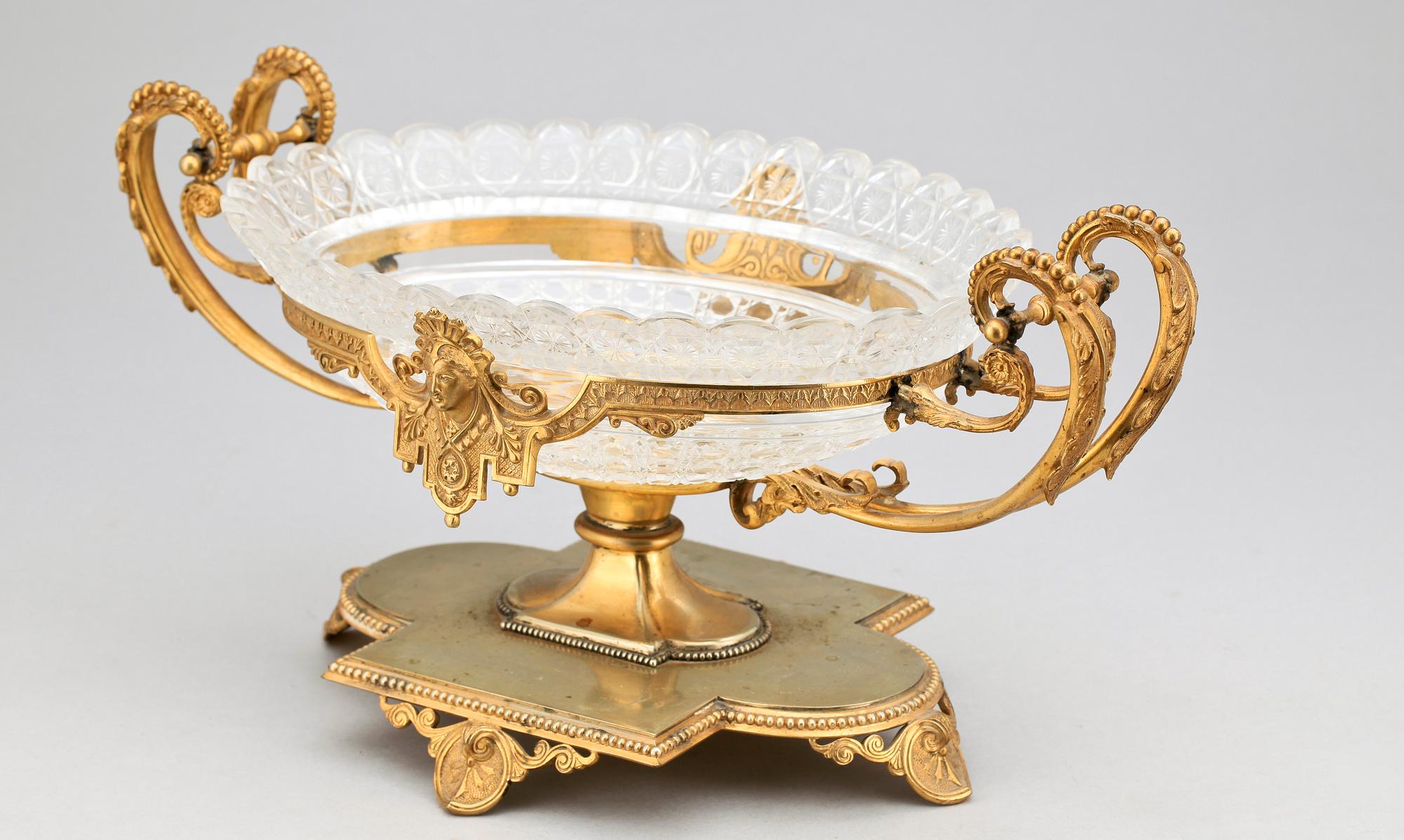 BORDSUPPSATS, empirestil, sent 1800-tal.