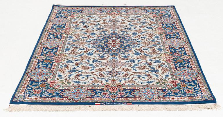 A fine signed 'Davari' Isfahan rug, c. 233 x 148 cm.