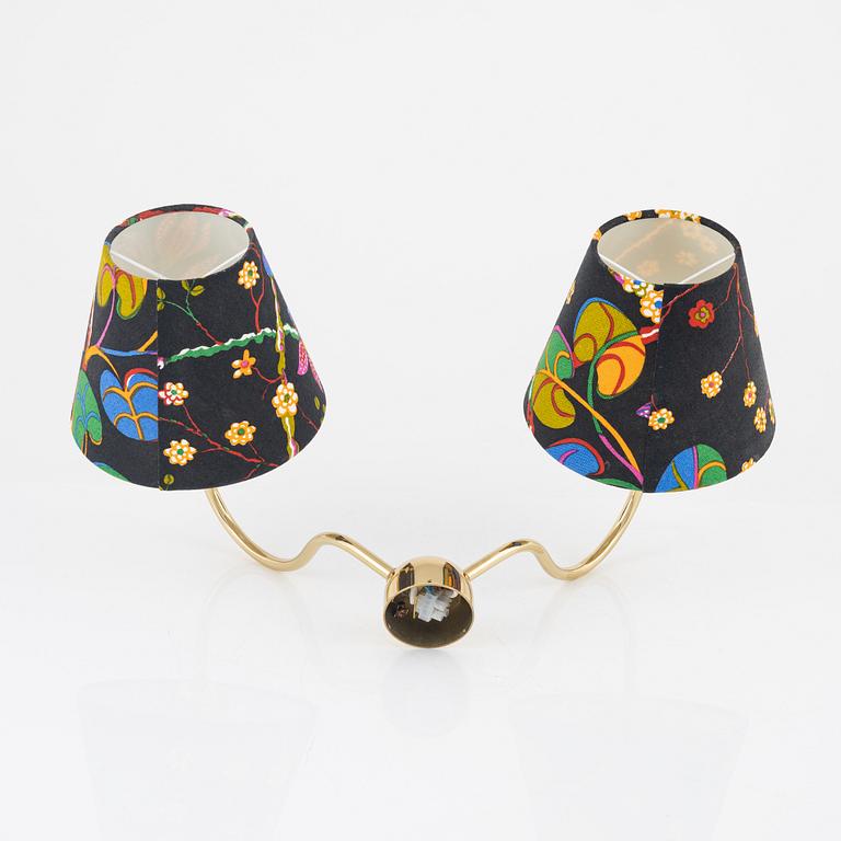 Josef Frank, vägglampa, modell 2335, Firma Svenskt Tenn.